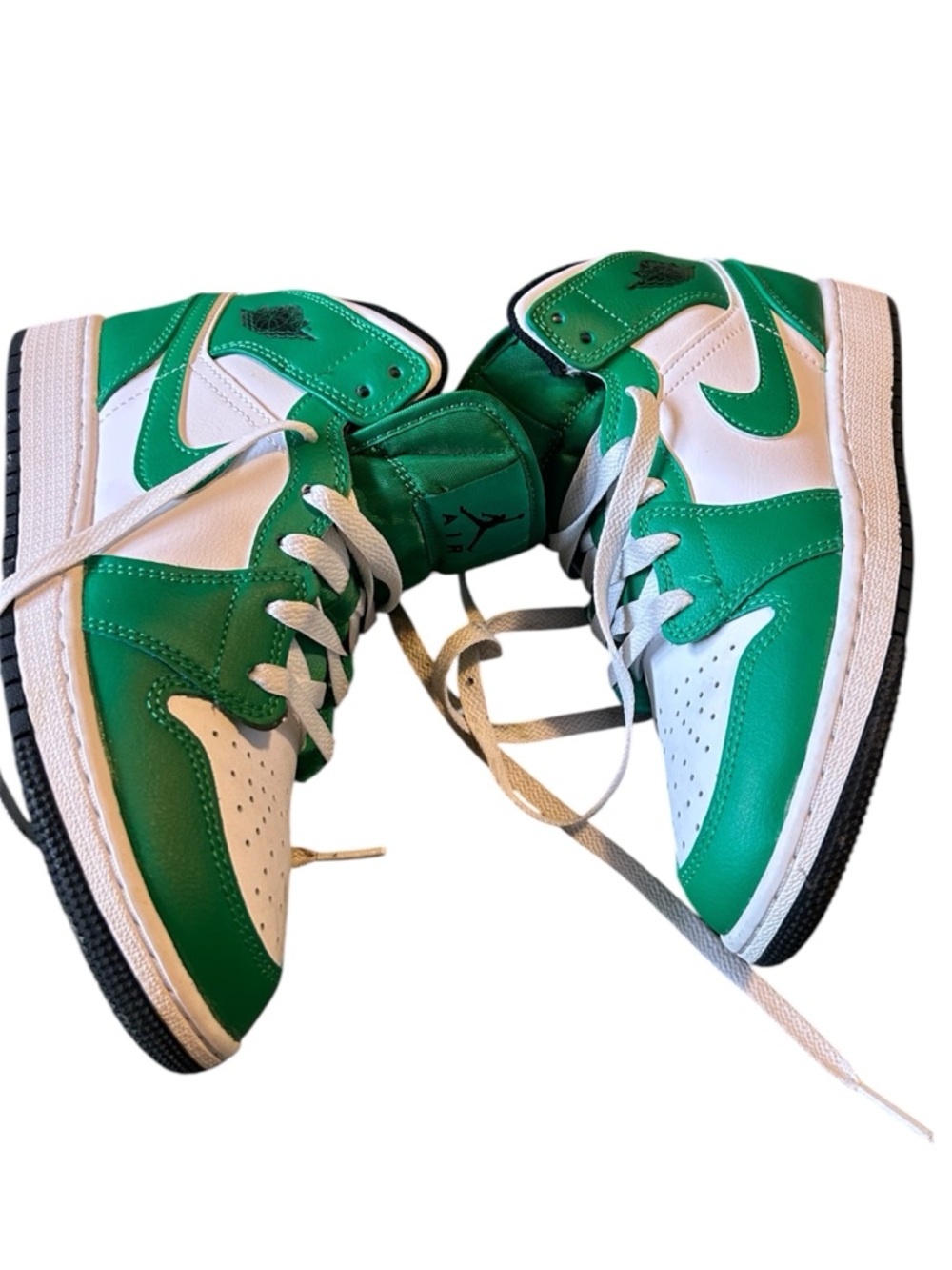 Nike Air Jordan High Top Sneakers in Green & White Kids 4